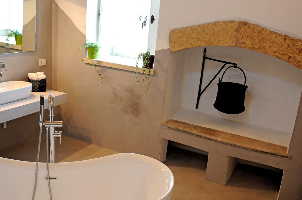 Holiday Home La Corte Dei Pirri Gagliano del Capo Bilik gambar